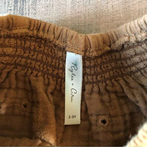 Rylee + Cru Quincy Blouse - Picture 3 of 4